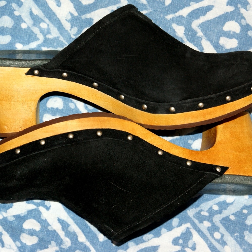 UGG black suede leather and wood clogs 10